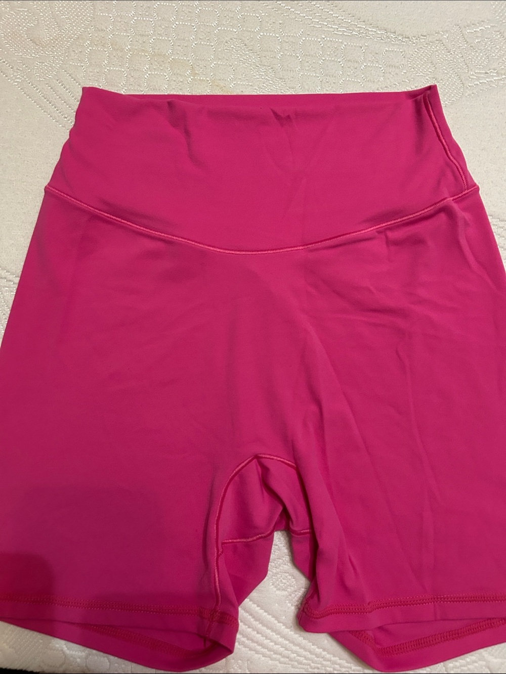 High-Waist Performance Shorts in Fuchsia Pink